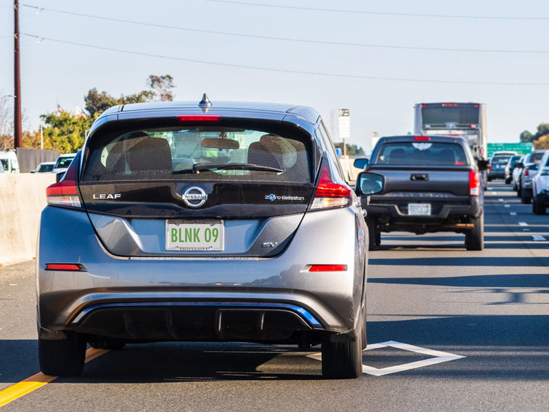 Why HOV Lanes Were Ineffective Until the Electric Vehicle Boom